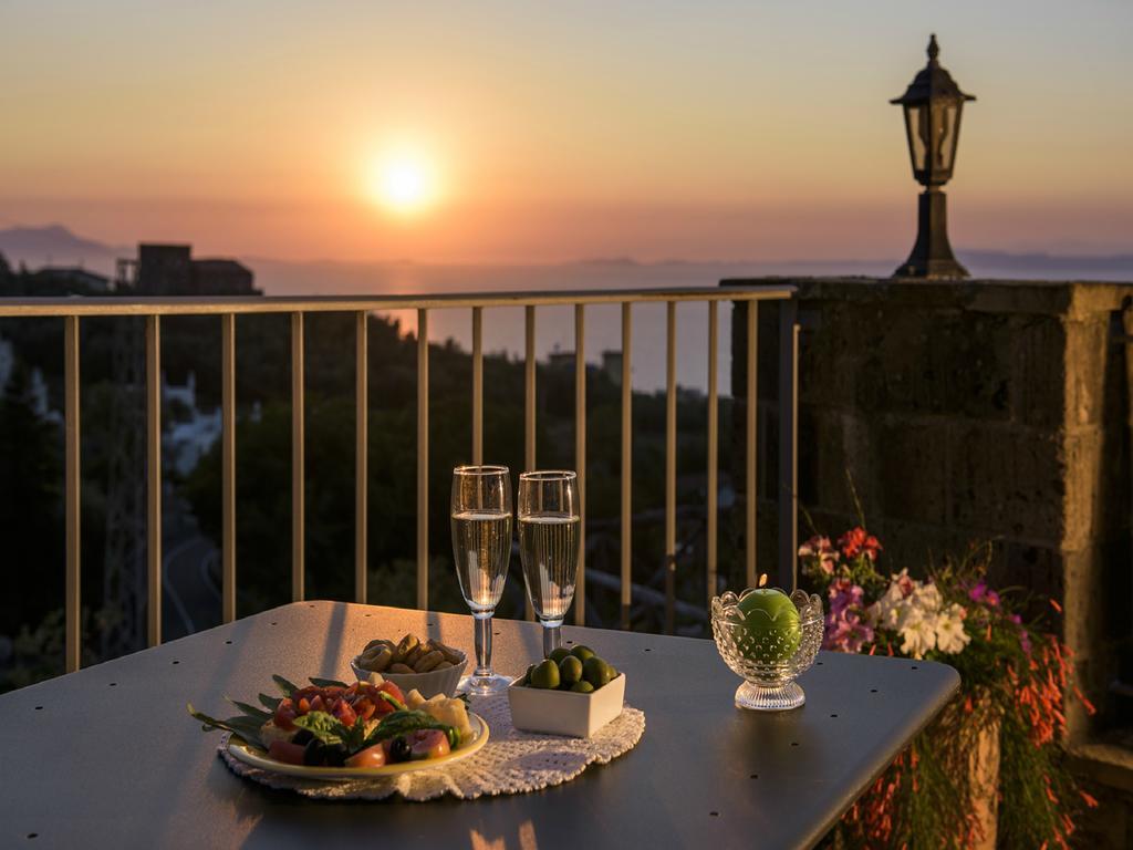 Villa Carolina Sorrento Private Heated Pool And Sea View Δωμάτιο φωτογραφία